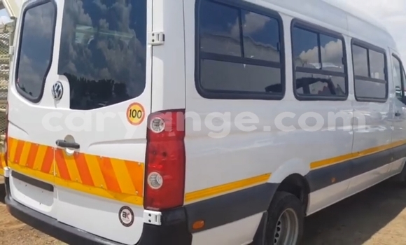Buy Used Volkswagen Caravelle White Car in Windhoek in Namibia Buy Used Volkswagen Caravelle White Car in Windhoek in Namibia