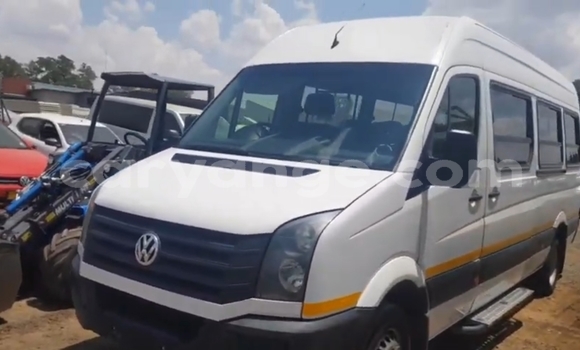 Buy Used Volkswagen Caravelle White Car in Windhoek in Namibia Buy Used Volkswagen Caravelle White Car in Windhoek in Namibia