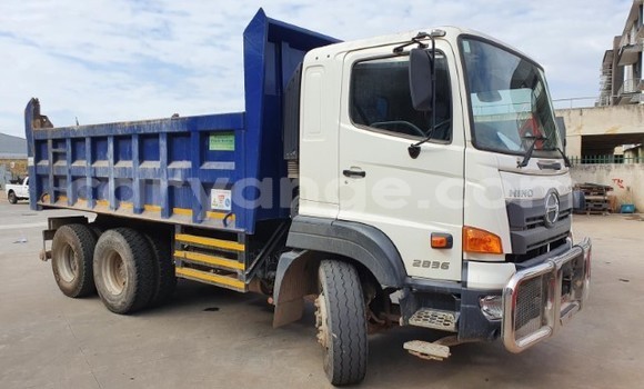 Buy Used Hino Ranger White Truck in Windhoek in Namibia Buy Used Hino Ranger White Truck in Windhoek in Namibia