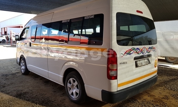 Buy Used Toyota Hi Ace White Car in Windhoek in Namibia Buy Used Toyota Hi Ace White Car in Windhoek in Namibia