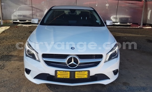 Buy Used Mercedes-Benz CLA-klasse White Car in Windhoek in Namibia