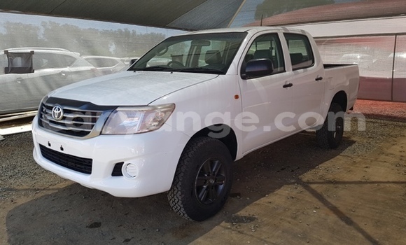 Acheter Occasion Voiture Toyota Hilux Blanc à Windhoek, Namibie Acheter Occasion Voiture Toyota Hilux Blanc à Windhoek, Namibie