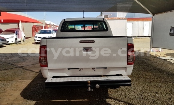 Buy Used Toyota Hilux White Car in Windhoek in Namibia Buy Used Toyota Hilux White Car in Windhoek in Namibia
