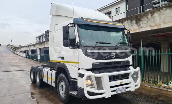 Buy Used Volvo FH10 White Truck in Windhoek in Namibia