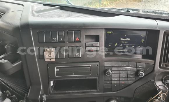 Buy Used Volvo FH10 White Truck in Windhoek in Namibia Buy Used Volvo FH10 White Truck in Windhoek in Namibia