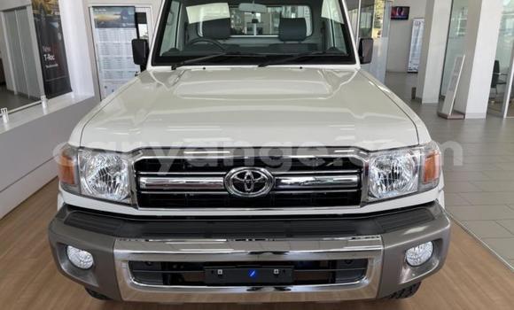 Buy Used Toyota Land Cruiser White Car in Windhoek in Namibia Buy Used Toyota Land Cruiser White Car in Windhoek in Namibia