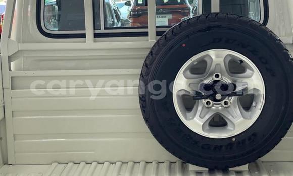 Buy Used Toyota Land Cruiser White Car in Windhoek in Namibia Buy Used Toyota Land Cruiser White Car in Windhoek in Namibia