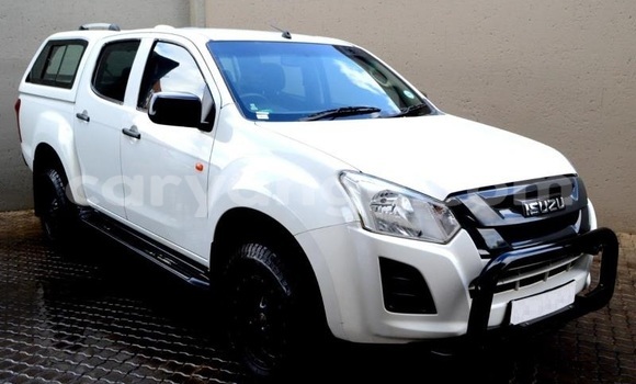 Buy Used Isuzu KB White Car in Windhoek in Namibia Buy Used Isuzu KB White Car in Windhoek in Namibia