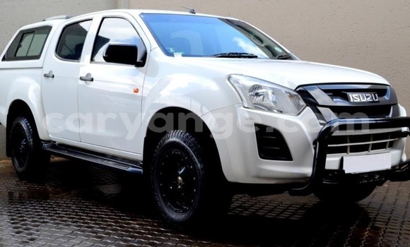Buy Used Isuzu KB White Car in Windhoek in Namibia Buy Used Isuzu KB White Car in Windhoek in Namibia
