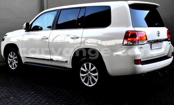 Buy Used Toyota Land Cruiser White Car in Windhoek in Namibia Buy Used Toyota Land Cruiser White Car in Windhoek in Namibia