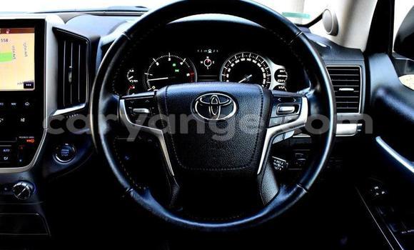 Buy Used Toyota Land Cruiser White Car in Windhoek in Namibia Buy Used Toyota Land Cruiser White Car in Windhoek in Namibia