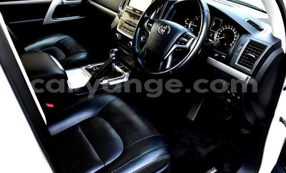 Buy Used Toyota Land Cruiser White Car in Windhoek in Namibia Buy Used Toyota Land Cruiser White Car in Windhoek in Namibia