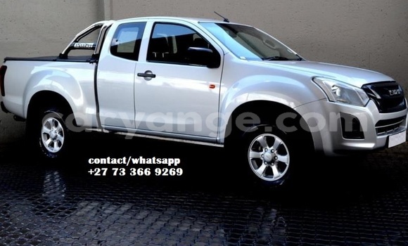 Acheter Occasion Voiture Isuzu KB Autre à Windhoek, Namibie