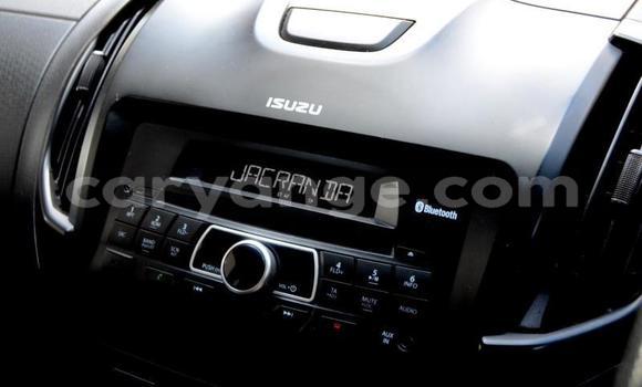 Acheter Occasion Voiture Isuzu KB Autre à Windhoek, Namibie Acheter Occasion Voiture Isuzu KB Autre à Windhoek, Namibie