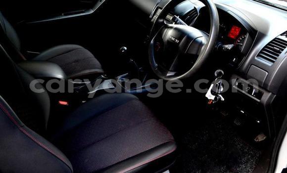 Acheter Occasion Voiture Isuzu KB Autre à Windhoek, Namibie Acheter Occasion Voiture Isuzu KB Autre à Windhoek, Namibie