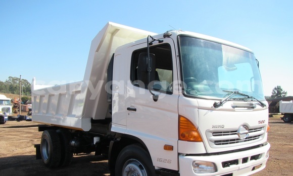 Buy Used Hino 300 Series White Truck in Windhoek in Namibia