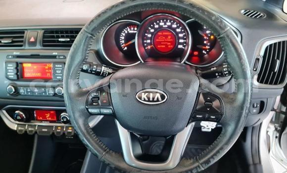 Acheter Occasion Voiture Kia Rio Blanc à Windhoek, Namibie Acheter Occasion Voiture Kia Rio Blanc à Windhoek, Namibie