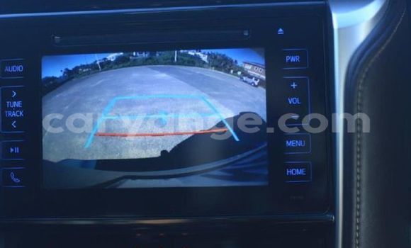 Acheter Occasion Voiture Toyota Fortuner Gris à Windhoek, Namibie Acheter Occasion Voiture Toyota Fortuner Gris à Windhoek, Namibie