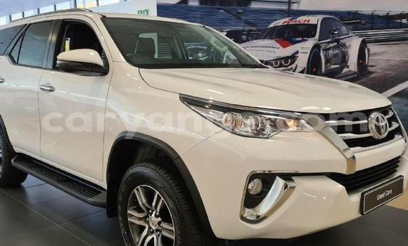 Buy Used Toyota Fortuner White Car in Windhoek in Namibia