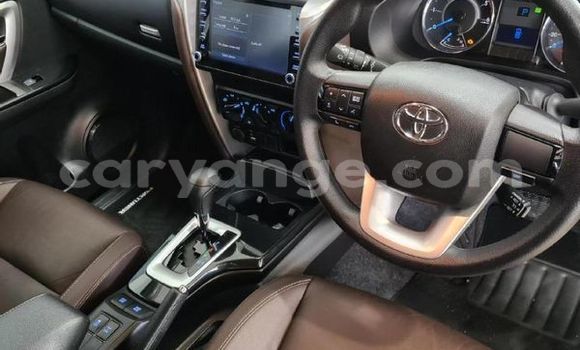 Acheter Occasion Voiture Toyota Fortuner Blanc à Windhoek, Namibie Acheter Occasion Voiture Toyota Fortuner Blanc à Windhoek, Namibie