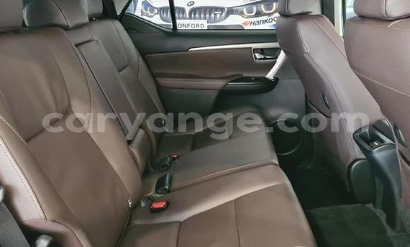 Acheter Occasion Voiture Toyota Fortuner Blanc à Windhoek, Namibie Acheter Occasion Voiture Toyota Fortuner Blanc à Windhoek, Namibie