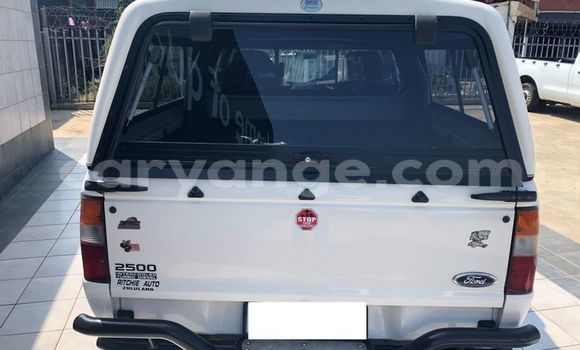 Acheter Occasion Voiture Ford Ranger Blanc à Windhoek, Namibie Acheter Occasion Voiture Ford Ranger Blanc à Windhoek, Namibie