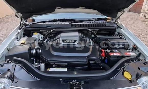 Acheter Occasion Voiture Jeep Grand Cherokee Blanc à Windhoek, Namibie Acheter Occasion Voiture Jeep Grand Cherokee Blanc à Windhoek, Namibie