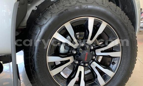 Buy Used Isuzu D–MAX Silver Car in Windhoek in Namibia Buy Used Isuzu D–MAX Silver Car in Windhoek in Namibia