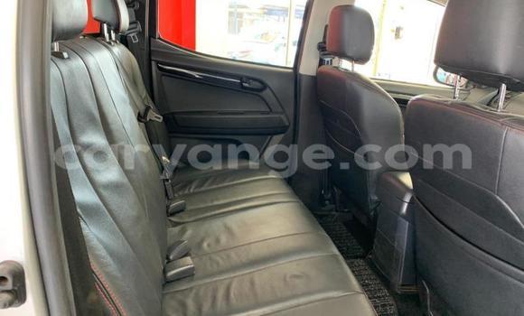 Buy Used Isuzu D–MAX Silver Car in Windhoek in Namibia Buy Used Isuzu D–MAX Silver Car in Windhoek in Namibia