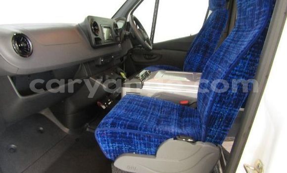 Acheter Occasion Voiture Mercedes-Benz 190 Blanc à Windhoek, Namibie Acheter Occasion Voiture Mercedes-Benz 190 Blanc à Windhoek, Namibie