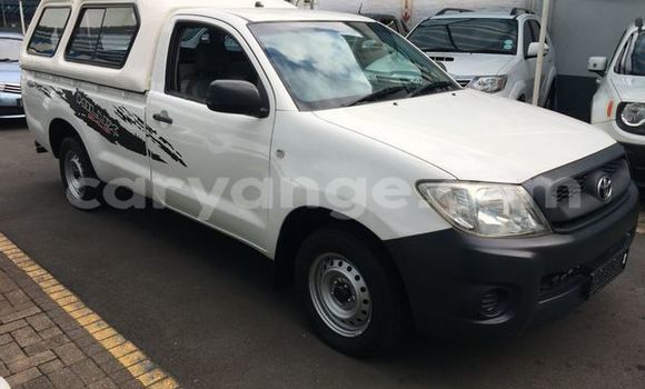 Buy Used Toyota Hilux White Car in Windhoek in Namibia Buy Used Toyota Hilux White Car in Windhoek in Namibia