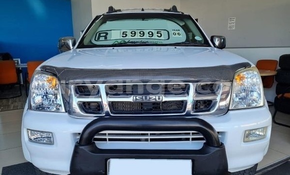 Buy Used Isuzu KB White Car in Windhoek in Namibia Buy Used Isuzu KB White Car in Windhoek in Namibia