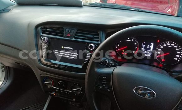 Acheter Occasion Voiture Hyundai I20 Blanc à Windhoek, Namibie Acheter Occasion Voiture Hyundai I20 Blanc à Windhoek, Namibie