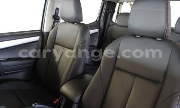 Buy Used Isuzu D–MAX White Car in Windhoek in Namibia Buy Used Isuzu D–MAX White Car in Windhoek in Namibia