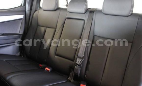 Buy Used Isuzu D–MAX White Car in Windhoek in Namibia Buy Used Isuzu D–MAX White Car in Windhoek in Namibia