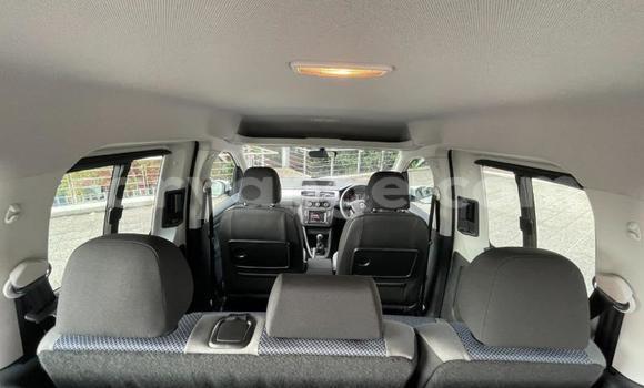 Acheter Occasion Voiture Volkswagen Caddy Blanc à Windhoek, Namibie Acheter Occasion Voiture Volkswagen Caddy Blanc à Windhoek, Namibie