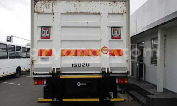 Buy Used Isuzu FTR 850 White Truck in Windhoek in Namibia Buy Used Isuzu FTR 850 White Truck in Windhoek in Namibia