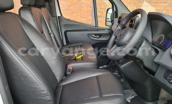 Buy Used Mercedes-Benz S-klasse White Car in Windhoek in Namibia Buy Used Mercedes-Benz S-klasse White Car in Windhoek in Namibia