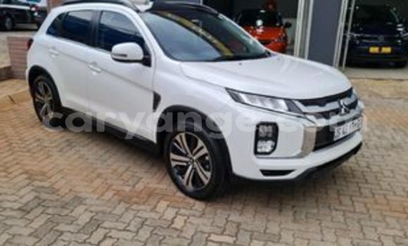 Buy Used Mitsubishi ASX White Car in Swakopmund in Namibia Buy Used Mitsubishi ASX White Car in Swakopmund in Namibia