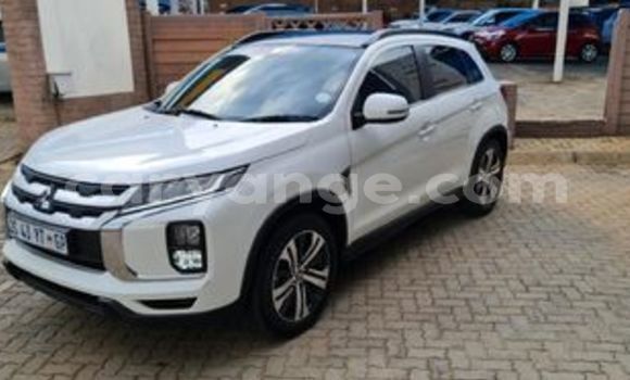 Buy Used Mitsubishi ASX White Car in Swakopmund in Namibia Buy Used Mitsubishi ASX White Car in Swakopmund in Namibia