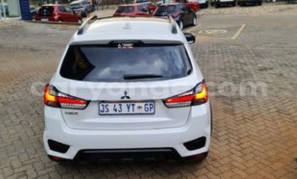 Buy Used Mitsubishi ASX White Car in Swakopmund in Namibia Buy Used Mitsubishi ASX White Car in Swakopmund in Namibia