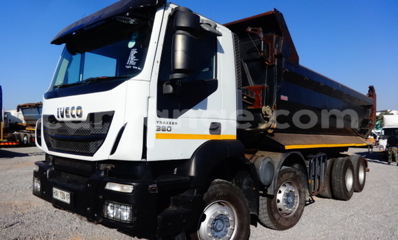 Buy Used Iveco Cargo White Truck in Windhoek in Namibia Buy Used Iveco Cargo White Truck in Windhoek in Namibia