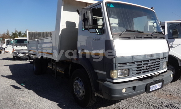 Buy Used Tata LPT White Truck in Windhoek in Namibia Buy Used Tata LPT White Truck in Windhoek in Namibia