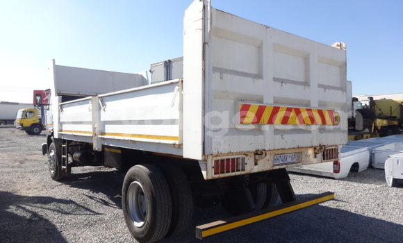 Buy Used Tata LPT White Truck in Windhoek in Namibia Buy Used Tata LPT White Truck in Windhoek in Namibia