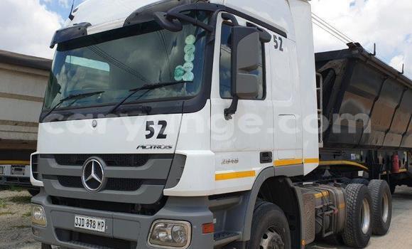 Buy Used Mercedes‒Benz 2644 White Truck in Windhoek in Namibia Buy Used Mercedes‒Benz 2644 White Truck in Windhoek in Namibia