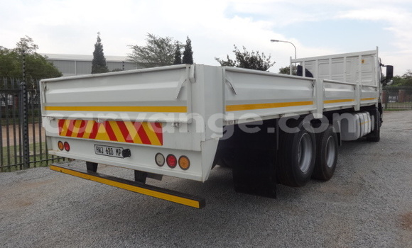 Buy Used Volvo FH10 White Truck in Windhoek in Namibia Buy Used Volvo FH10 White Truck in Windhoek in Namibia