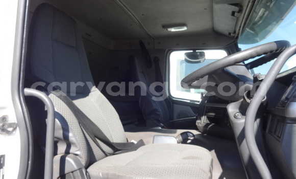 Buy Used Volvo FH10 White Truck in Windhoek in Namibia Buy Used Volvo FH10 White Truck in Windhoek in Namibia