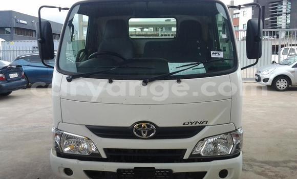 Buy Used Hino 300 Series White Truck in Windhoek in Namibia Buy Used Hino 300 Series White Truck in Windhoek in Namibia