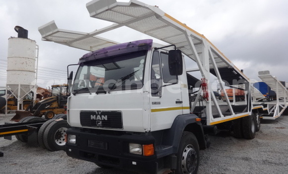 Buy Used Man M2000 White Truck in Windhoek in Namibia