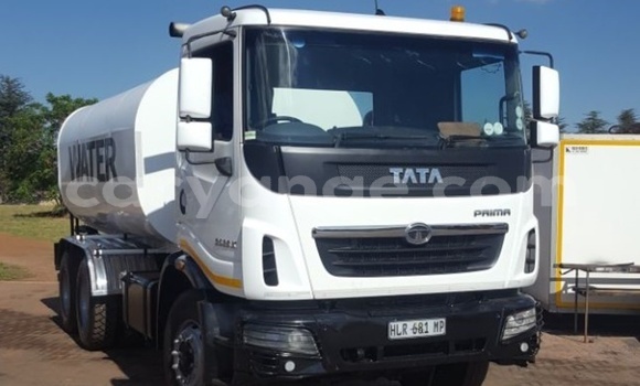Buy Used Tata LPT White Truck in Omaruru in Erongo Buy Used Tata LPT White Truck in Omaruru in Erongo